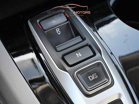 Used 2018 Honda Pilot Touring image 23