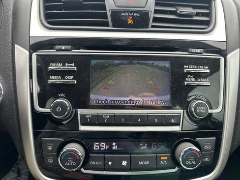 Used 2018 Nissan Altima 2.5 SL FWD image 8