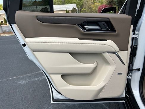 New 2026 GMC Yukon Denali RWD image 58