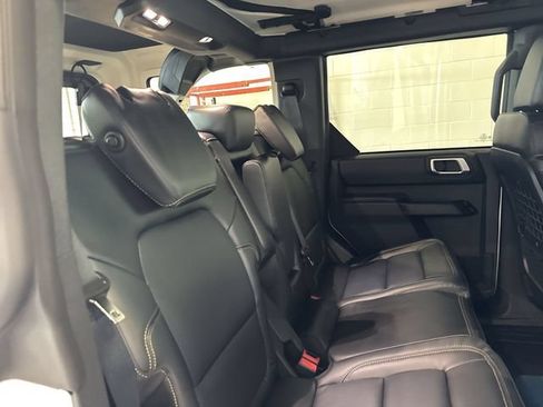 Used 2026 Ford Bronco Badlands AWD/4WD image 16