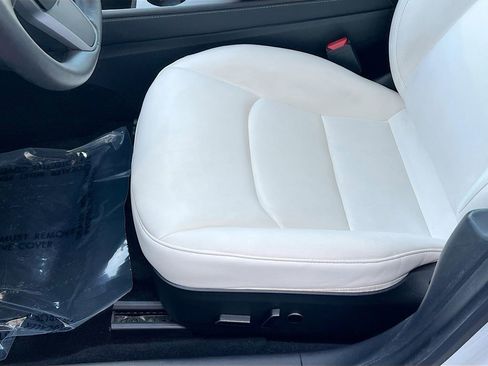 Used 2023 Tesla Model 3 Standard Range RWD image 15