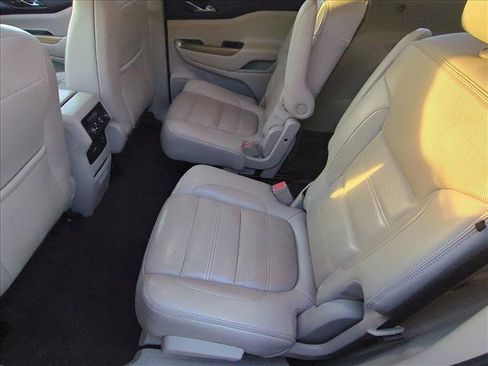 Used 2018 GMC Acadia Denali w/ Technology Package image 18