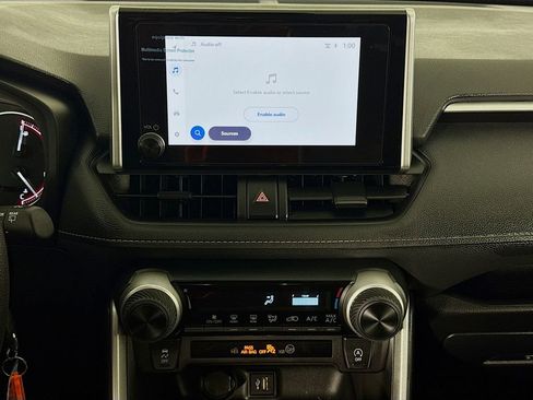 Used 2025 Toyota RAV4 LE image 39