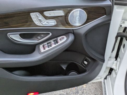 Used 2020 Mercedes-Benz C 300 4MATIC Sedan image 12