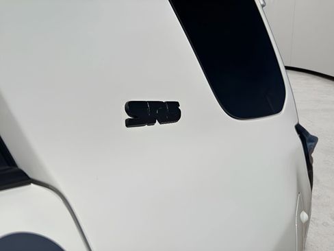 Used 2019 Toyota 4Runner SR5 image 11