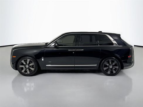 Used 2019 Rolls-Royce Cullinan image 10