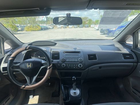 Used 2010 Honda Civic DX-VP image 14