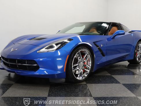 Used 2015 Chevrolet Corvette Stingray Coupe w/ 3LT Preferred Equipment Group image 20
