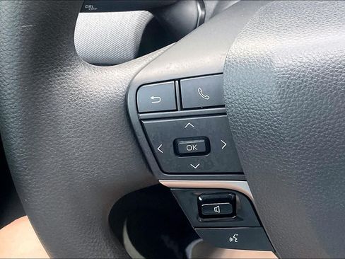 Used 2025 Toyota Camry LE w/ Convenience Package FWD image 23