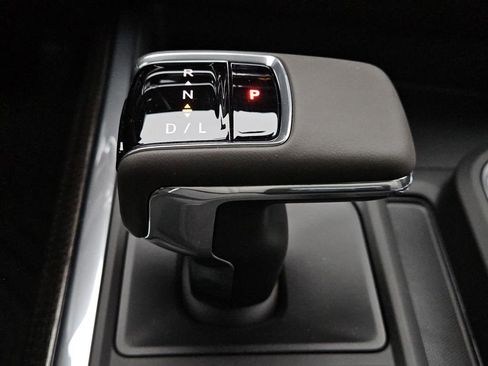 New 2026 Chevrolet Silverado 1500 RST w/ Z71 Off-Road Package image 13