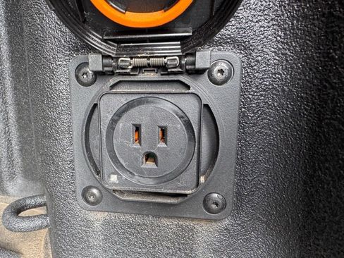 Used 2023 Chevrolet Silverado 2500 LTZ w/ LTZ Plus Package image 11