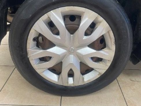 Used 2020 Toyota C-HR LE image 32