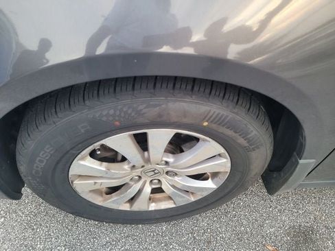 Used 2015 Honda Odyssey EX image 10