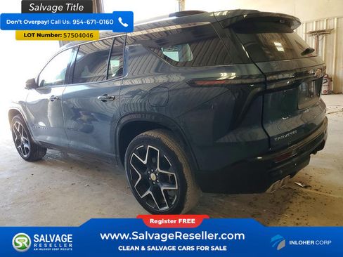 Used 2026 Chevrolet Traverse High Country FWD image 3