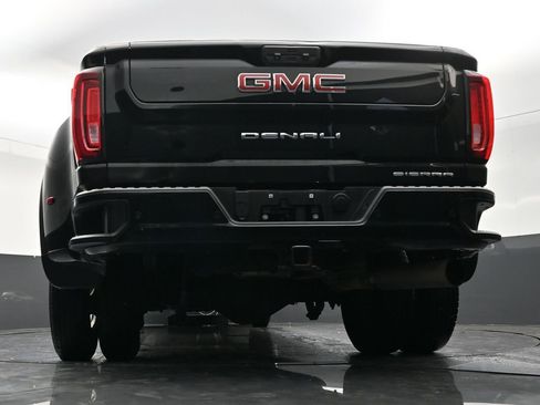 Used 2021 GMC Sierra 3500 Denali w/ Denali Ultimate Package AWD/4WD image 23