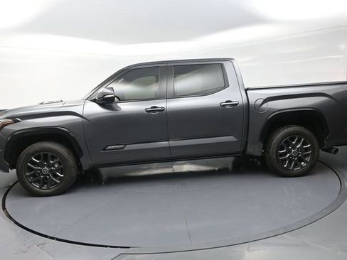 Used 2024 Toyota Tundra Platinum AWD/4WD image 52