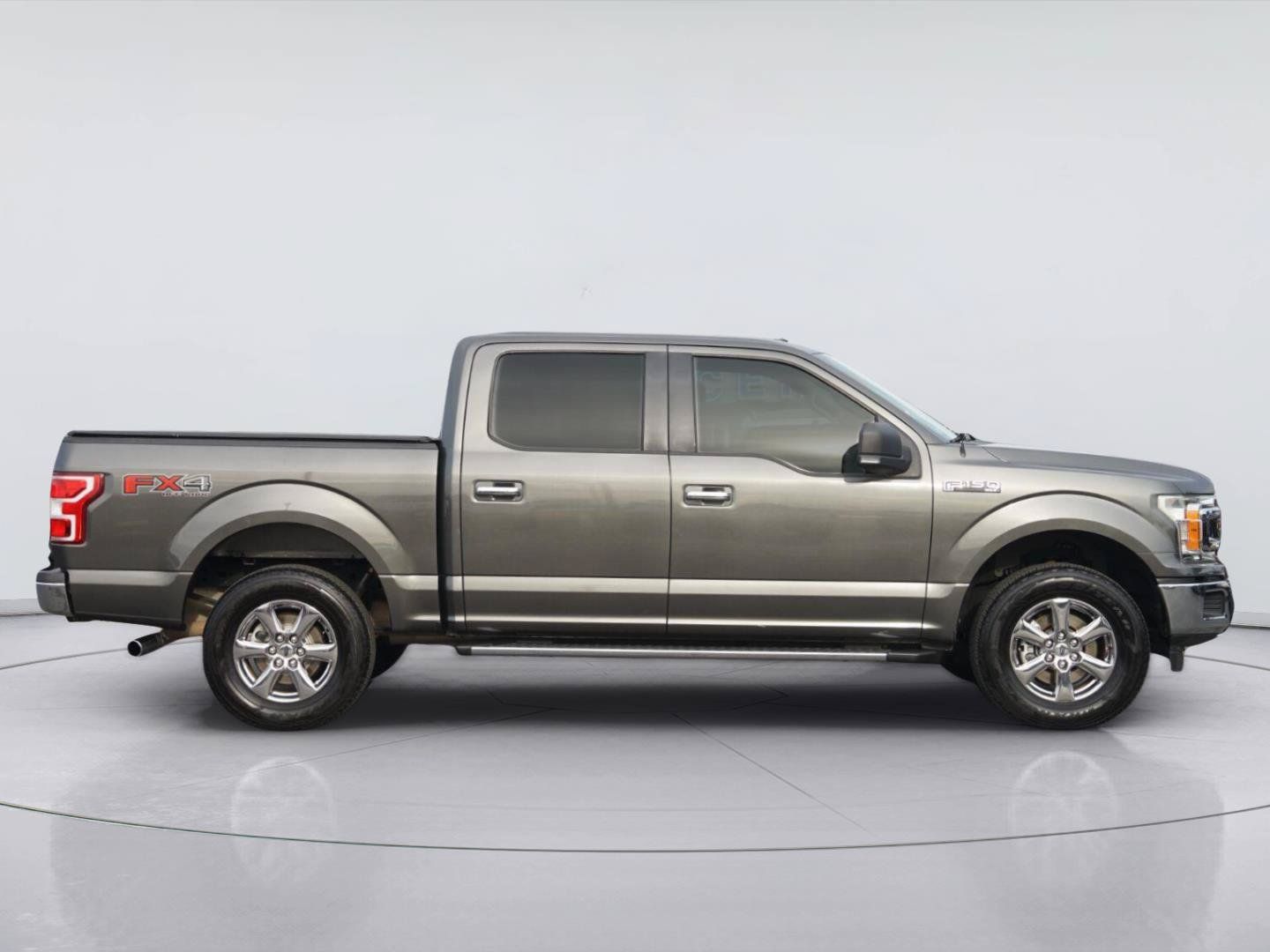 Used 2018 Ford F150 XLT w/ Equipment Group 301A Mid AWD/4WD image 5