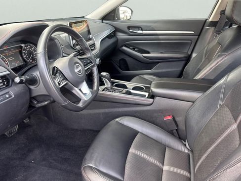 Used 2024 Nissan Altima 2.5 SR image 14