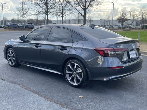 Certified 2025 Honda Civic Sport Touring image 7