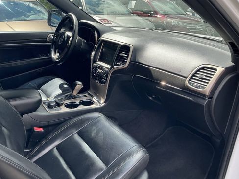 Used 2017 Jeep Grand Cherokee Limited AWD/4WD image 34