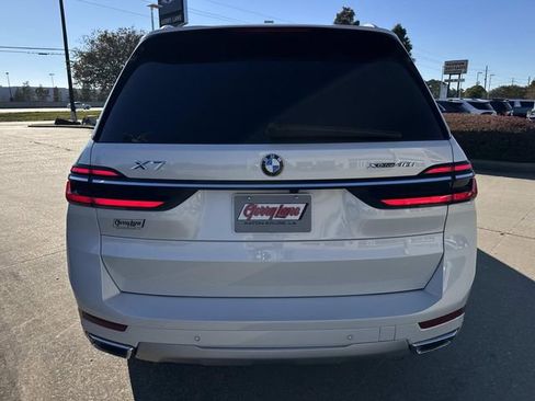 Used 2023 BMW X7 xDrive40i image 6