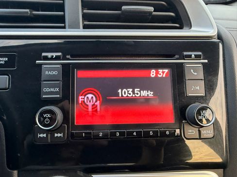 Used 2017 Honda Fit LX image 32