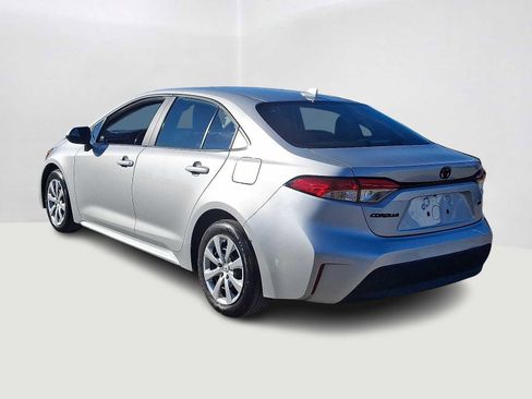 Used 2023 Toyota Corolla LE image 9