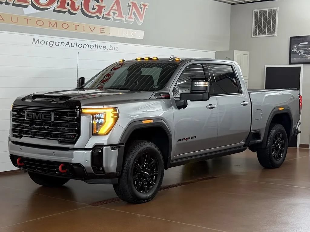 Used 2026 GMC Sierra 3500 AT4 w/ AT4 Premium Plus Package AWD/4WD image 8