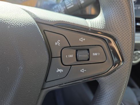 Certified 2024 Chevrolet Trax LS w/ Driver Confidence Package FWD image 21