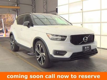 Used 2019 Volvo XC40 T5 R-Design