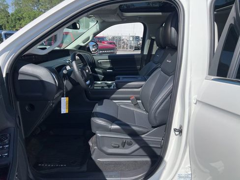 New 2026 Ford Expedition Max Platinum AWD/4WD image 12