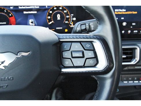 Used 2025 Ford Mustang Premium RWD image 19