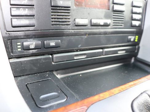 Used 2002 BMW 530i Sedan image 32