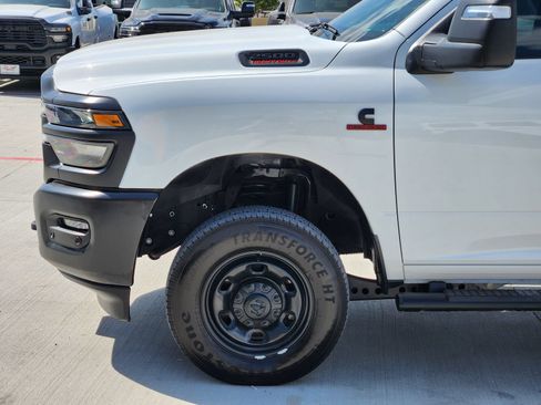 Used 2025 RAM 2500 Tradesman AWD/4WD image 10