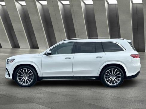 New 2026 Mercedes-Benz GLS 580 4MATIC image 7