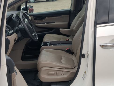 Used 2019 Honda Odyssey Elite image 11