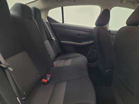 Used 2024 Nissan Sentra SV FWD image 19