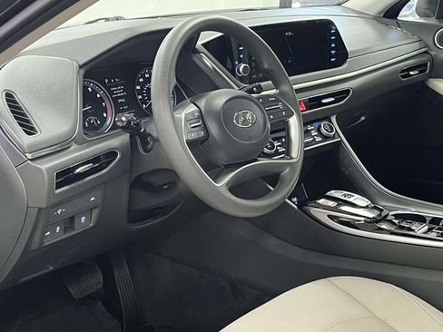 Certified 2023 Hyundai Sonata SEL w/ Preferred Accessory Package image 12