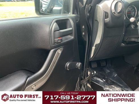 Used 2015 Jeep Wrangler Sport AWD/4WD image 5