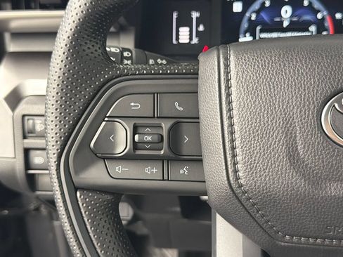 Used 2026 Toyota Tacoma SR5 AWD/4WD image 25