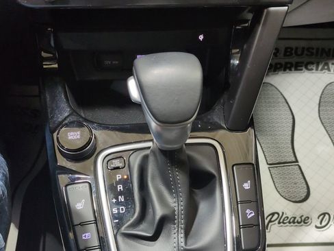 Used 2024 Kia Seltos EX FWD image 20