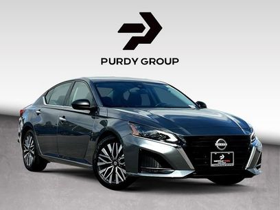 Used 2024 Nissan Altima 2.5 SV