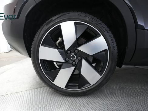 Used 2023 Volvo XC40 Recharge Ultimate AWD/4WD image 22