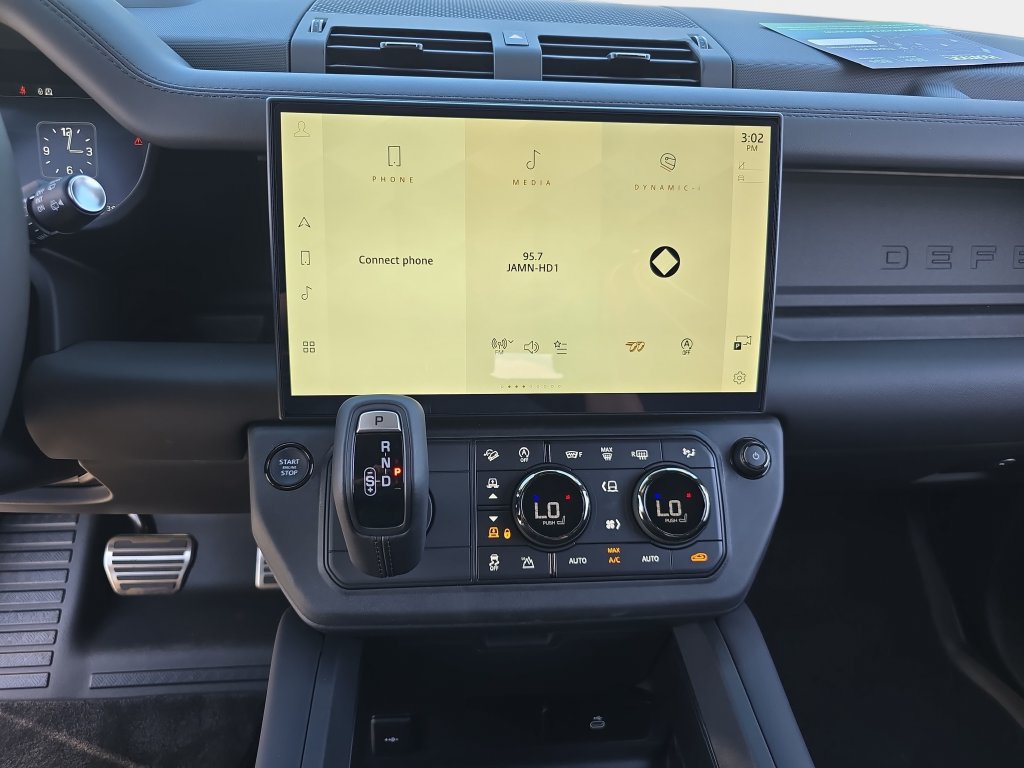 New 2026 Land Rover Defender 110 OCTA AWD/4WD image 21