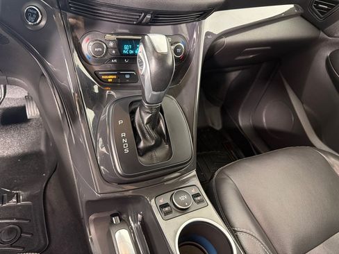 Used 2015 Ford Escape Titanium w/ Equipment Group 301A AWD/4WD image 16