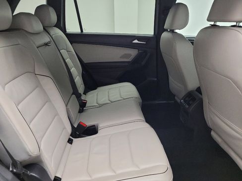 Used 2021 Volkswagen Tiguan SEL Premium R-Line AWD/4WD image 19
