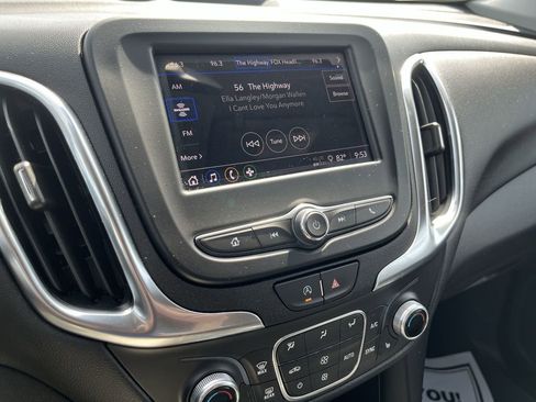 Used 2024 Chevrolet Equinox LT w/ LPO, Floor Liner Package FWD image 16