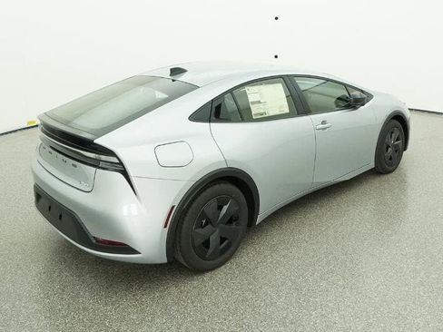 New 2026 Toyota Prius Plug-In Hybrid image 9