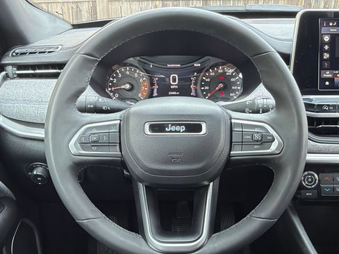 Used 2025 Subaru Ascent Premium AWD/4WD image 27