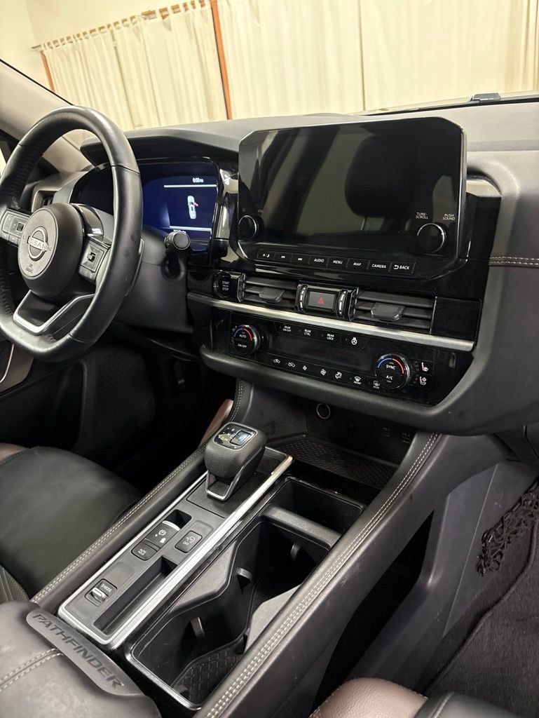 Used 2025 Nissan Pathfinder Platinum w/ Cargo Package FWD image 29